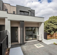 92 Brand New Doncaster Local House - Accommodation Burleigh