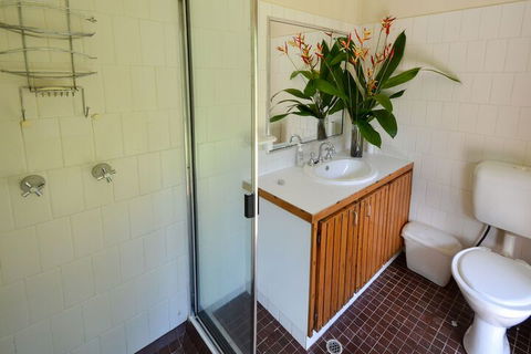 Noah Creek Eco Huts - Accommodation Burleigh 7