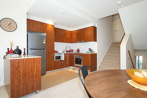 Spacious 1-Bedroom Apartment With Parking - Accommodation Burleigh 5