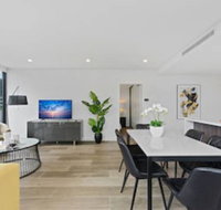 HomeHotel Luxury  Contemporary Apt - Accommodation Burleigh