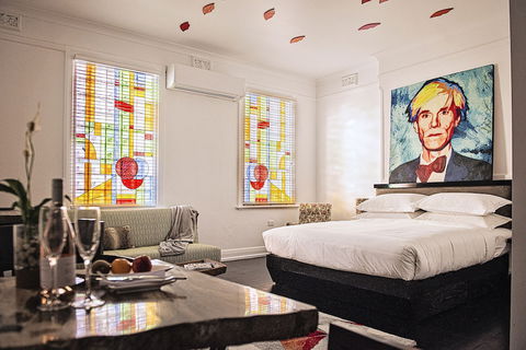 CIRCA 1928 Art Hotel Albury - Accommodation Burleigh 2