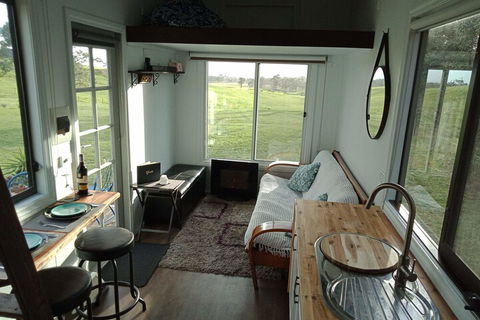 Dyl & Lils Tiny House On Wheels - Accommodation Burleigh 3