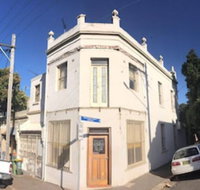 Spacious 3 Bedroom Terrace in Newtown - Accommodation Burleigh