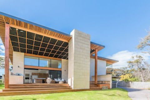Coastal Elements Free Wifi - Accommodation Burleigh 0