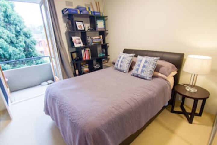 Waverton NSW Accommodation Burleigh