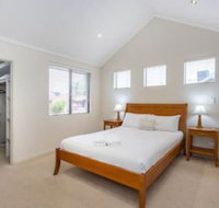 Coode Street Townhouse - Accommodation Burleigh