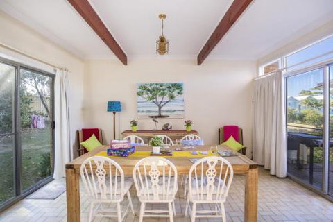 Mollymook Beach Units #7 - Accommodation Burleigh 3