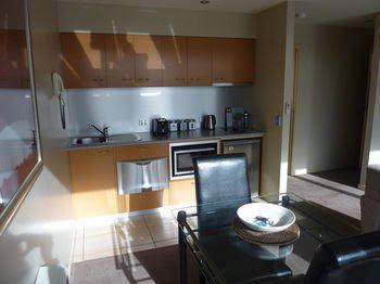 Flinders Lane Holiday Apartments - Accommodation Burleigh 0