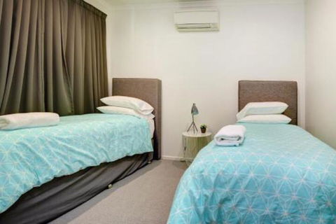 Aqualuna Beach Resort Unit 25 - Accommodation Burleigh 7