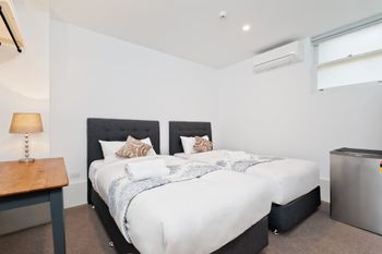 The Manere - Accommodation Burleigh 4