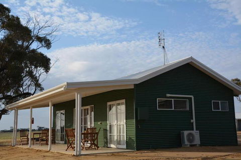 Marys Farm Cottages - Accommodation Burleigh 7
