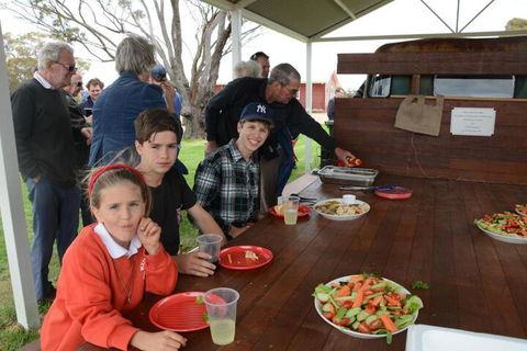 Marys Farm Cottages - Accommodation Burleigh 2