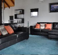 Sub Zero - Accommodation Burleigh