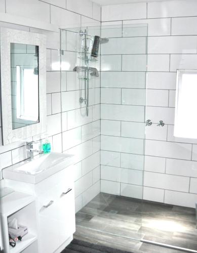 Sub Zero - Accommodation Burleigh 1