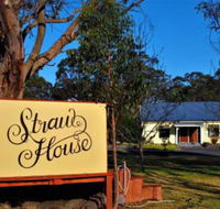 Straw House Farm B  B - Accommodation Burleigh