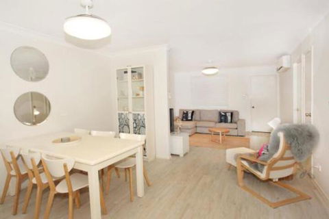 Unit 1 / 14 Tamarindus Street Marcoola Beach Pet Friendly 300 BOND Linen Supplied - Accommodation Burleigh 2