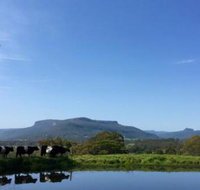 Minimbah Farm Cottages Family Farmstay choose from 2  3 bedroom Cottages  6 Bedroom House - Accommodation Burleigh