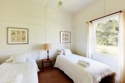 Tarndwarncoort Farmers Cottage - Accommodation Burleigh 2