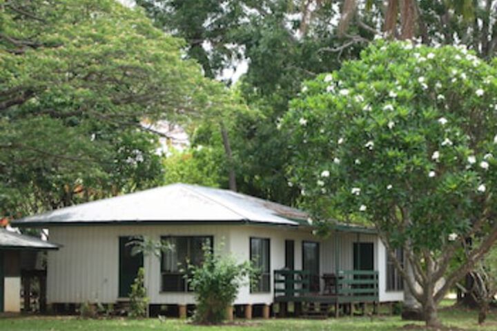  Accommodation Burleigh