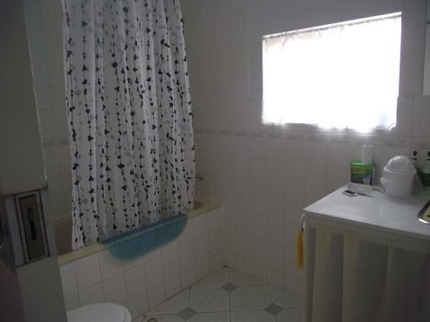 Aly's Cottage - Accommodation Burleigh 4