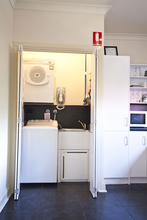 Lotte's Cottage - Accommodation Burleigh 1