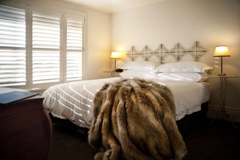 Hotel Frangos - Accommodation Burleigh 6