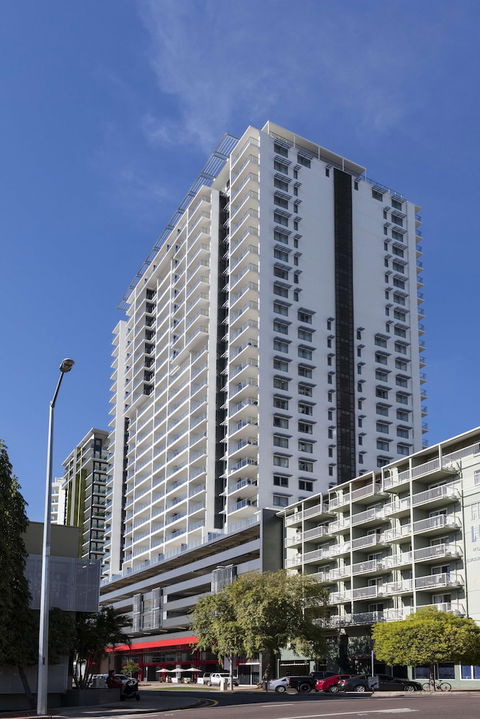 Oaks Darwin Elan Hotel - Accommodation Burleigh 4