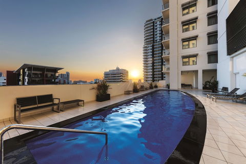 Oaks Darwin Elan Hotel - Accommodation Burleigh 5