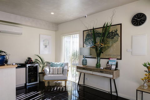 Fairways Resort - Accommodation Burleigh 1