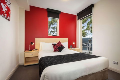 Quest Castle Hill - Accommodation Burleigh 3