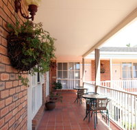 Summerhill Motor Inn - Adult Only - Accommodation Burleigh