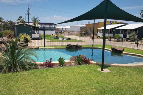 The Leprechaun Resort - Accommodation Burleigh 6