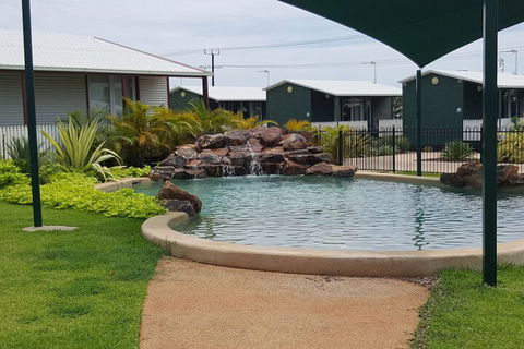 The Leprechaun Resort - Accommodation Burleigh 5
