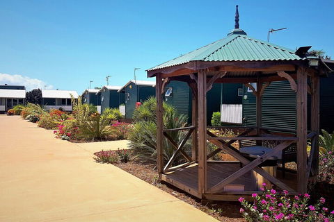 The Leprechaun Resort - Accommodation Burleigh 3