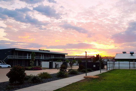 The Leprechaun Resort - Accommodation Burleigh 4