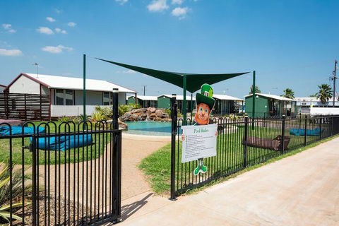 The Leprechaun Resort - Accommodation Burleigh 7