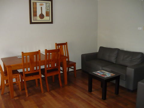 Albany Apartments - Accommodation Burleigh 6