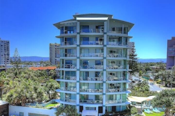 Surfers Paradise QLD Accommodation Burleigh