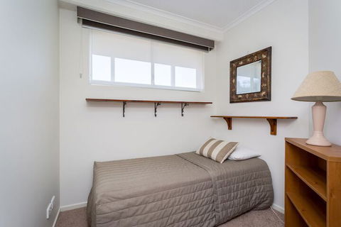 Kirra Beach Apartments - Accommodation Burleigh 6