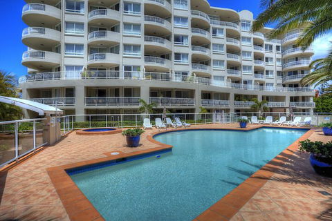Kirra Beach Apartments - Accommodation Burleigh 2