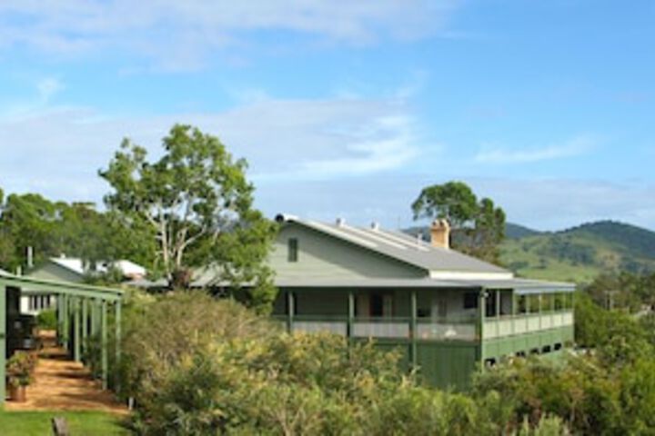 Dagun QLD Accommodation Burleigh