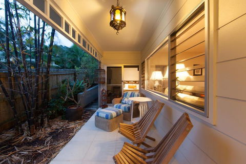 Aaman & Cinta Luxury Villas - Accommodation Burleigh 1