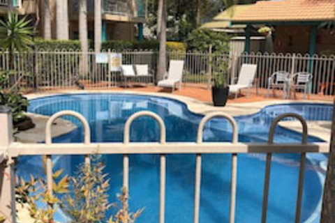 Beaches Serviced Apartments - Accommodation Burleigh 0