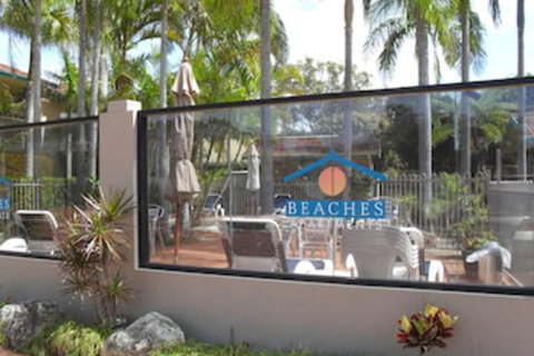 Beaches Serviced Apartments - Accommodation Burleigh 2