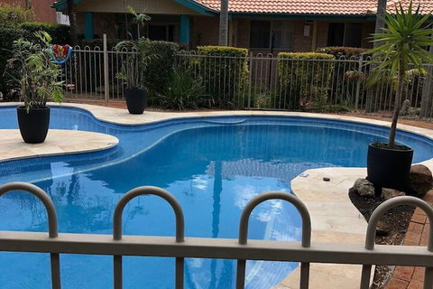 Beaches Serviced Apartments - Accommodation Burleigh 4