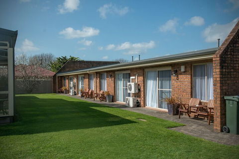 Arkana Motor Inn & Terrace Apartments - Accommodation Burleigh 2