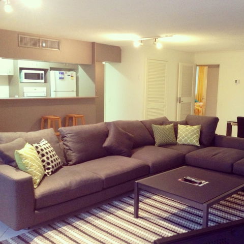 Sundeck Gardens - Accommodation Burleigh 4