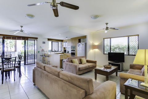 The Mediterranean Beachfront Apartments - Accommodation Burleigh 3