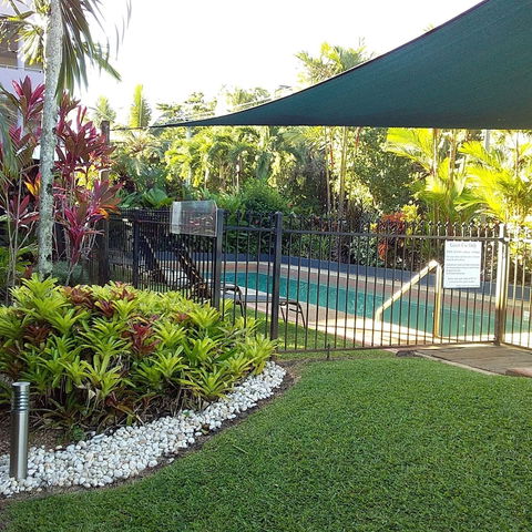 The York Beachfront Holiday Apartments - Accommodation Burleigh 1