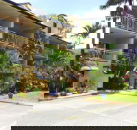 The York Beachfront Holiday Apartments - Accommodation Burleigh